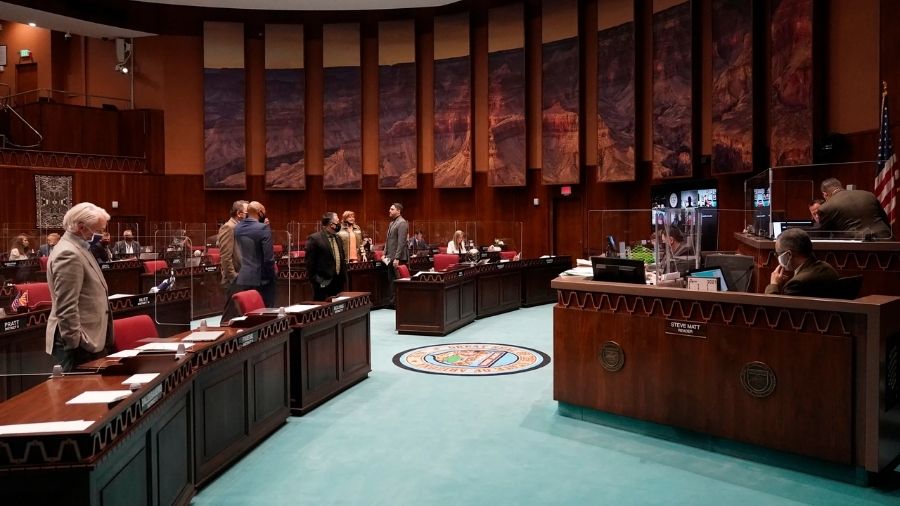 Arizona Senate will vote on bill to eliminate use of unmonitored ballot boxes