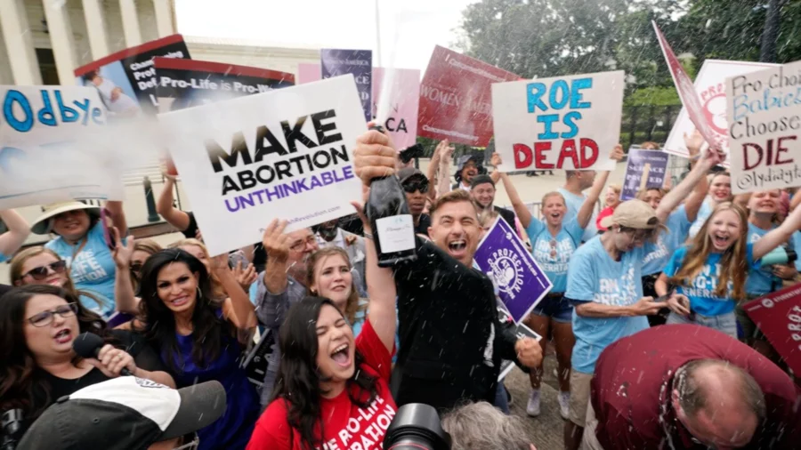 Roe vs Wade fires up discussions around the world