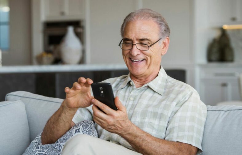 Best Cellular One Phones For Seniors And Plans In 2022