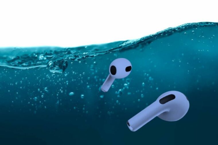 Is the AirPods case waterproof 