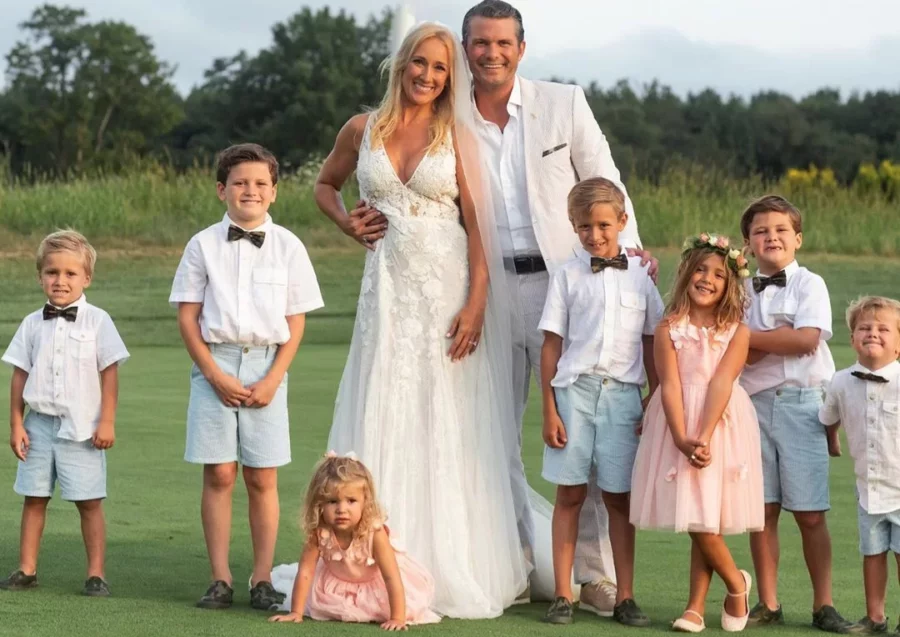 Pete-Hegseth-Jennifer-Cunningham-and-kids