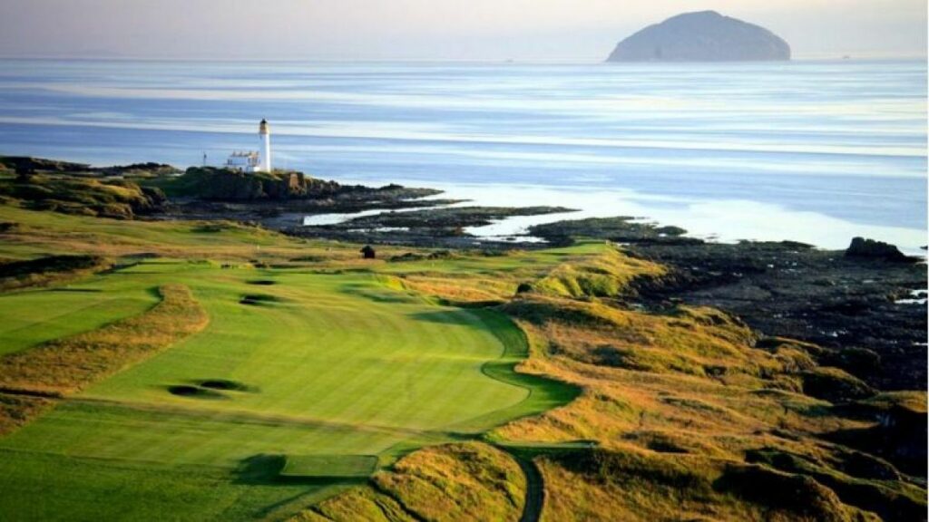  Trump golf course Scotland Turnberry 