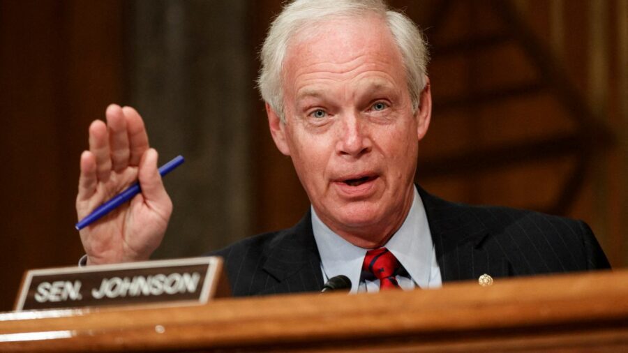 Ron Johnson – Bio, Age, Approval Rating, Wife, & Net Worth – World-Wire