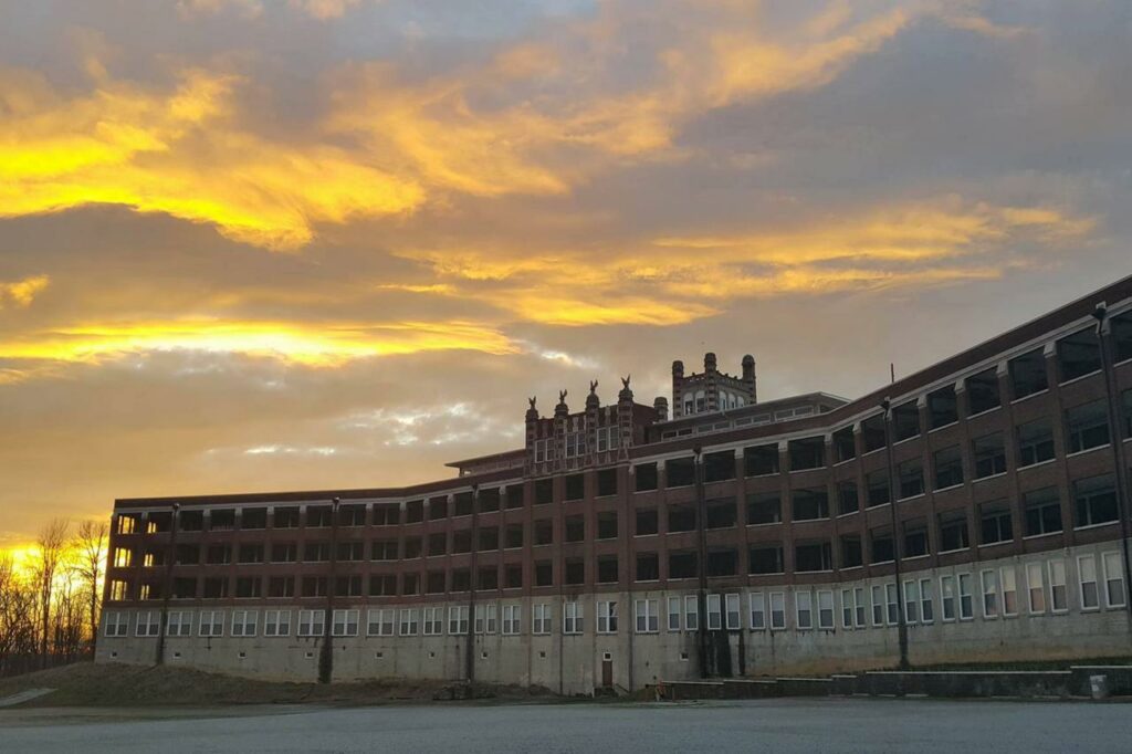 The Waverly Hills Sanatorium