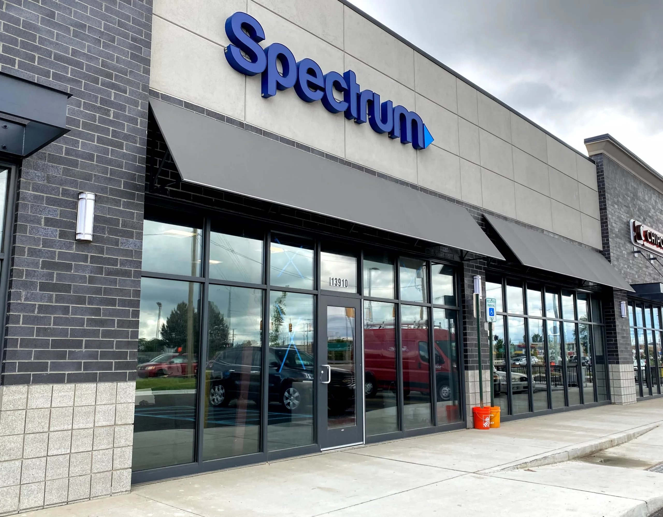 Spectrum Equipment Pickup 60