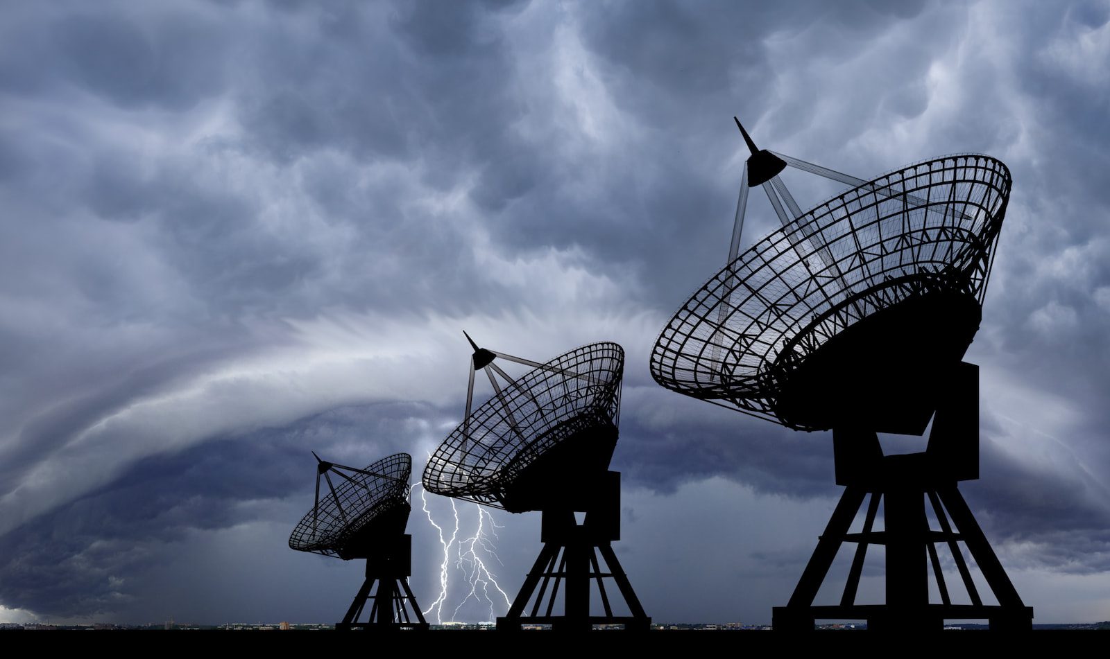 is microwave internet affected by weather?