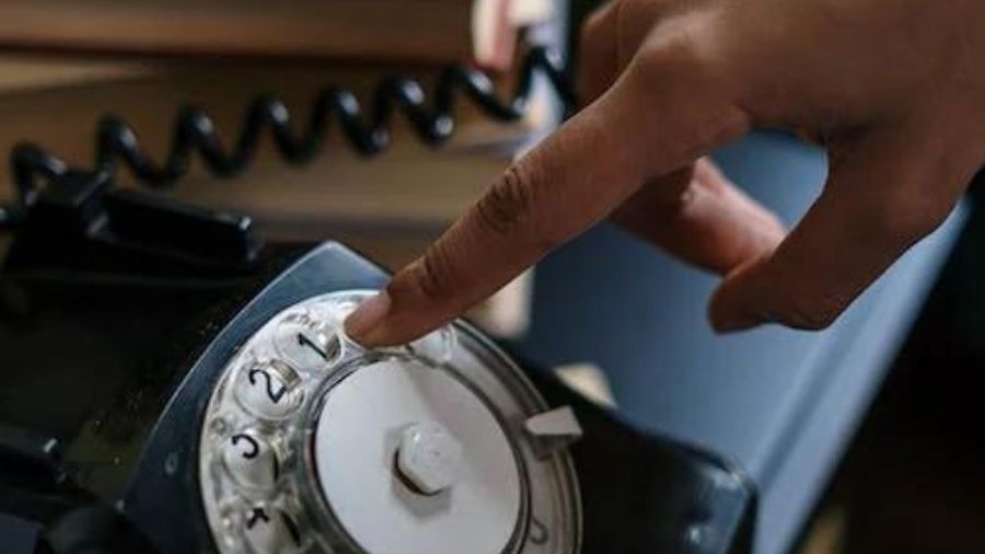 Way to Purchase AT&T Landline Service for Seniors