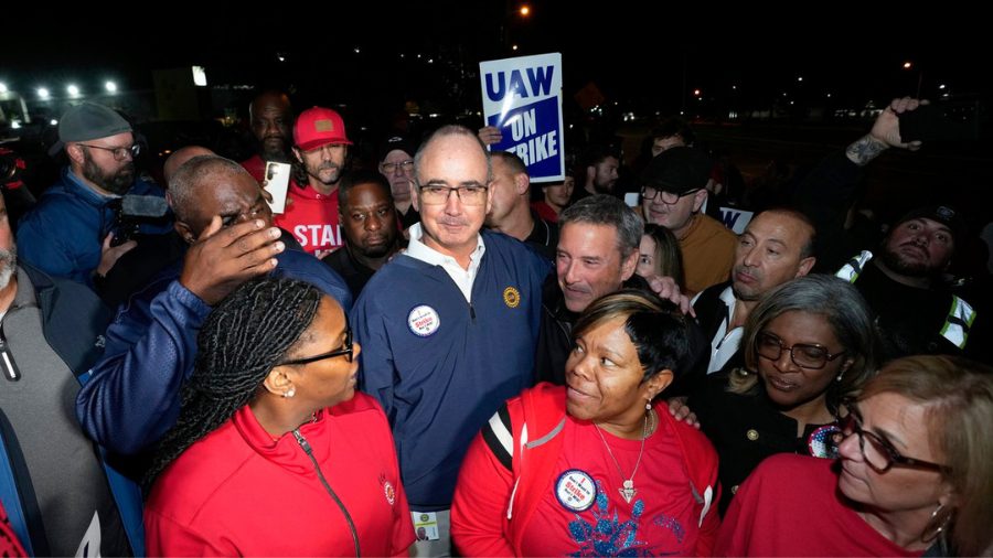 Trump's Outreach To UAW Members